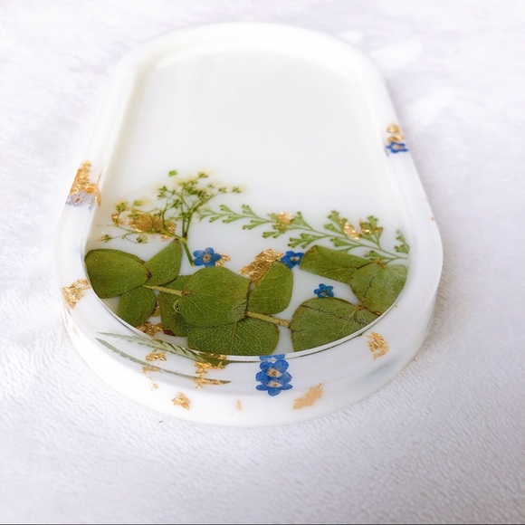 Pressed floral jewelry dish/rolling tray - Picture 6 of 11